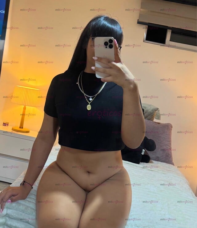 FOTOS DE SIN SITIO .SOY UNA CHICA 20 AÑOS . QUIERES DIVERTIRTE CON MI GRAN CULO ESCRÍBAME