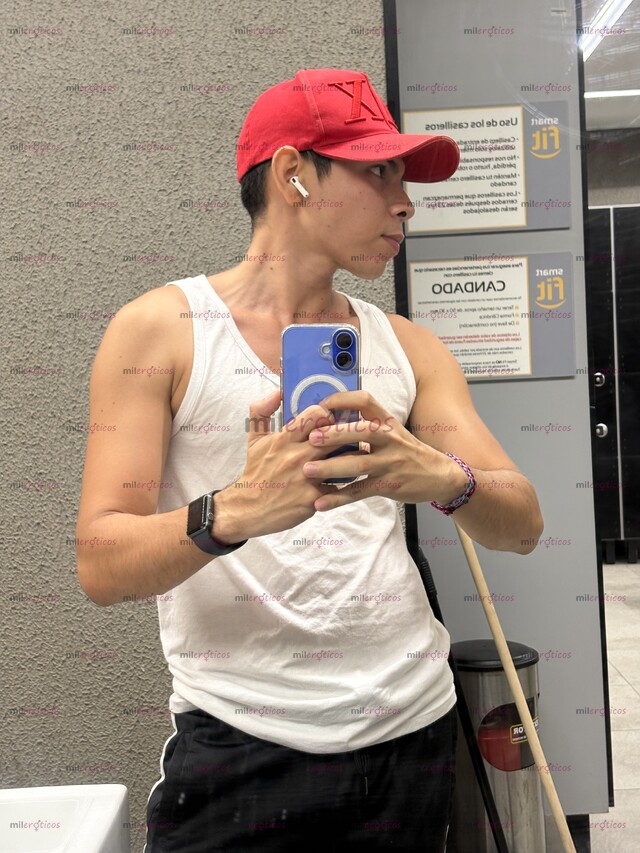 FOTOS DE TWINK POLLITO CON VERGOTA GRUESA DURA Y VENOSA