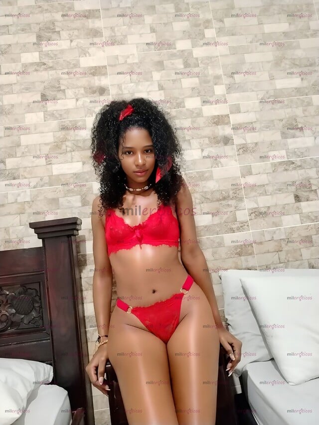 FOTOS DE SOY SAMI UNA MORENA COMPLACIENTE ARRECHIRA