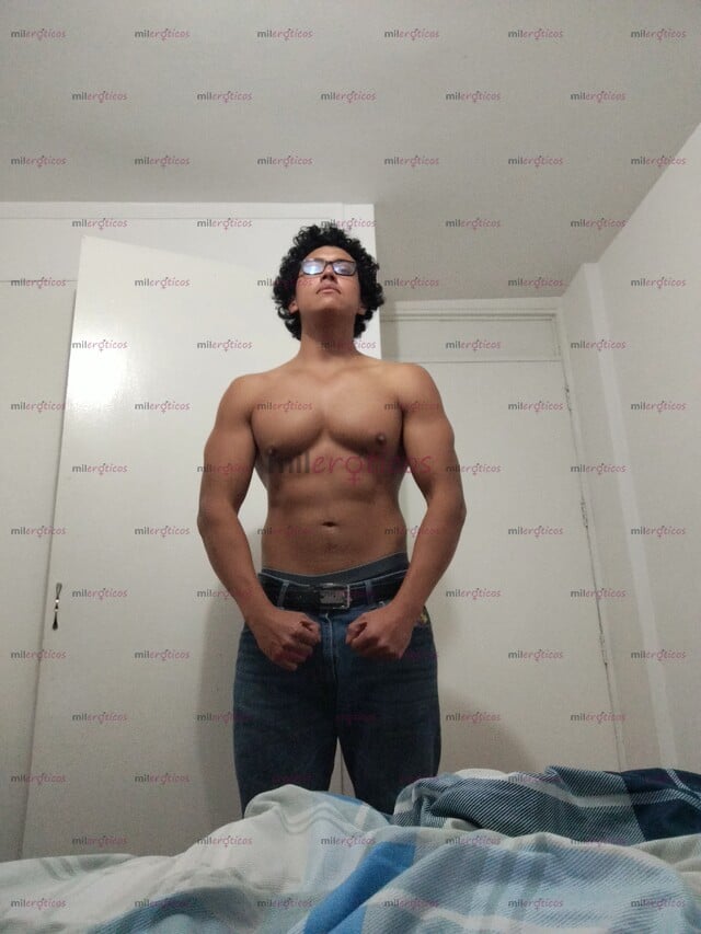 FOTOS DE ACTIVO DOMINANTE, FETICHISTA Y MUSCULOSO, BDSM Y FANTASÍAS