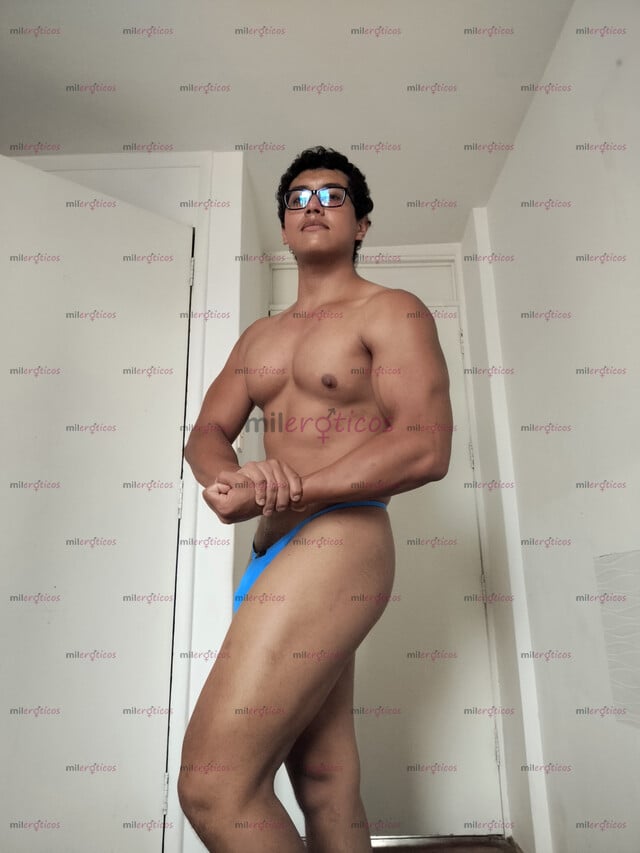 FOTOS DE ACTIVO DOMINANTE, FETICHISTA Y MUSCULOSO, BDSM Y FANTASÍAS
