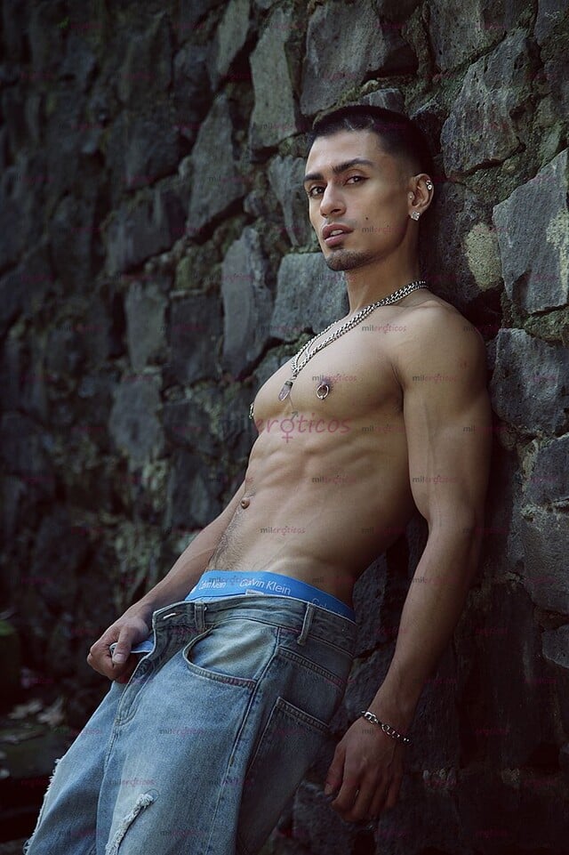 FOTOS DE TWUNK JOVEN MUSCULOSO, GUAPO DELGADO Y MARCADO, CULO RICO