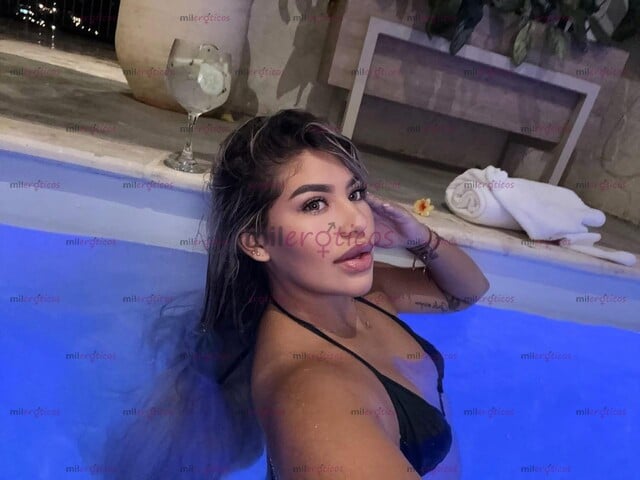 FOTOS DE TU COLOMBIANA FAVORITA, CON LUGAR GÜERITA MUY COMPLACIENTE Y APRETADITA
