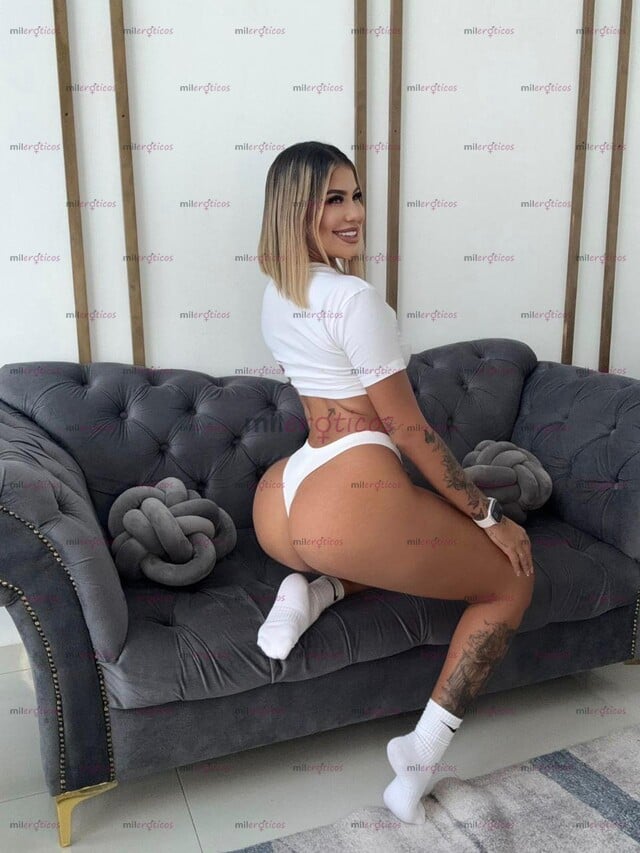 FOTOS DE TU COLOMBIANA FAVORITA, CON LUGAR GÜERITA MUY COMPLACIENTE Y APRETADITA