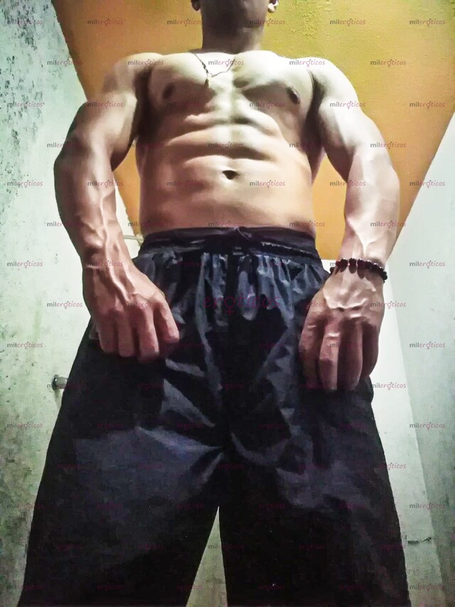 FOTOS DE NORTEÑO VARONIL BARBON Y MUY CALIENTE TE MONTO BIEN RICO CHULADA