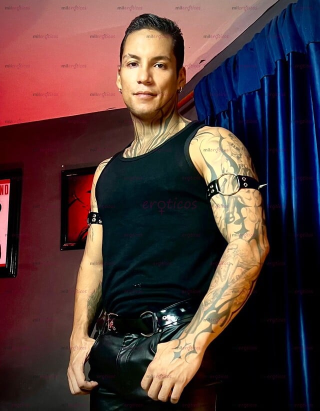 FOTOS DE JOVEN, MASCULINO Y DOMINANTE . 185 CM DE ALTURA . MACHO BDSM , MASAJES Y ETC