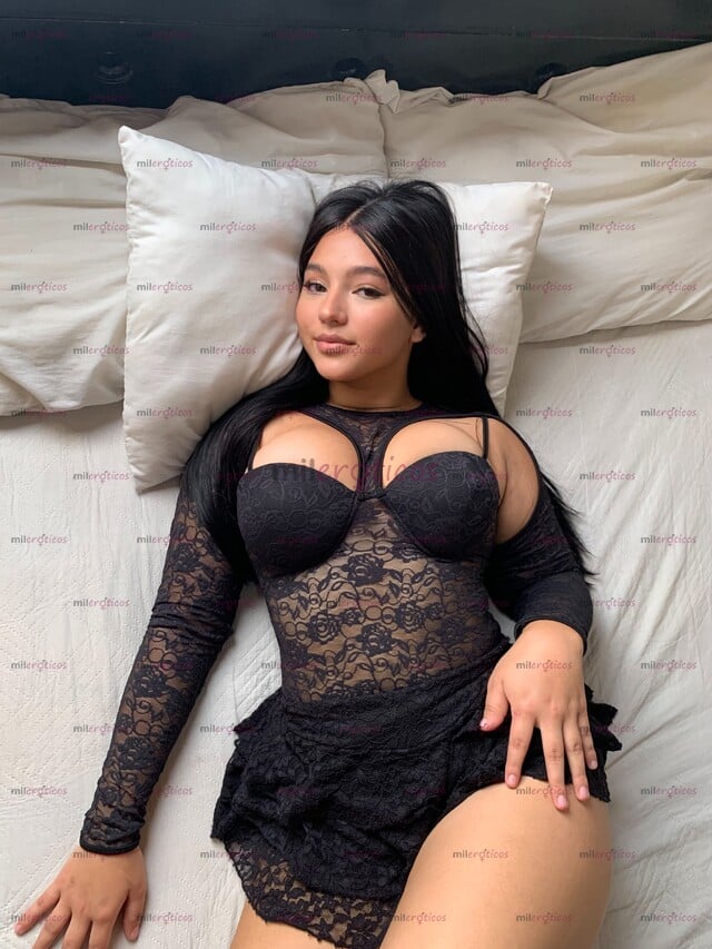 FOTOS DE ROSTRO ANGELICAL, SONRISA ENCANTADORA, CULO Y TETAS GRANDES!