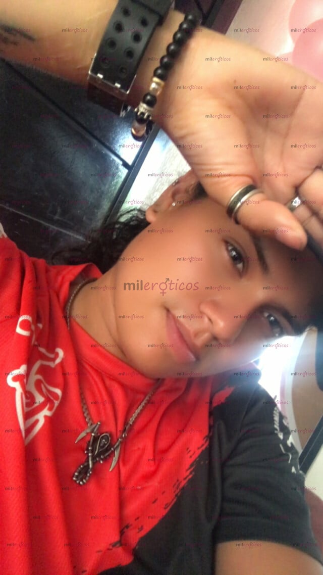 FOTOS DE CHICO DISPUESTO A COMPLACER TUS CAPRICHOS