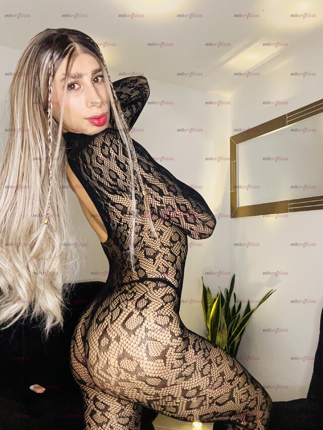 FOTOS DE MÍA CHICA TRANS CON 21CM DE PASO CON MUCHOS DESEOS DE COMPLACERTE Y CUMPLIR TUS