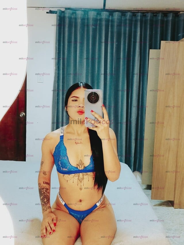 FOTOS DE LINDA UNIVERSITARIA PELINEGRA DE 19 AÑOS, OJITOS CLAROS, FLAQUITA Y ARDIENTE