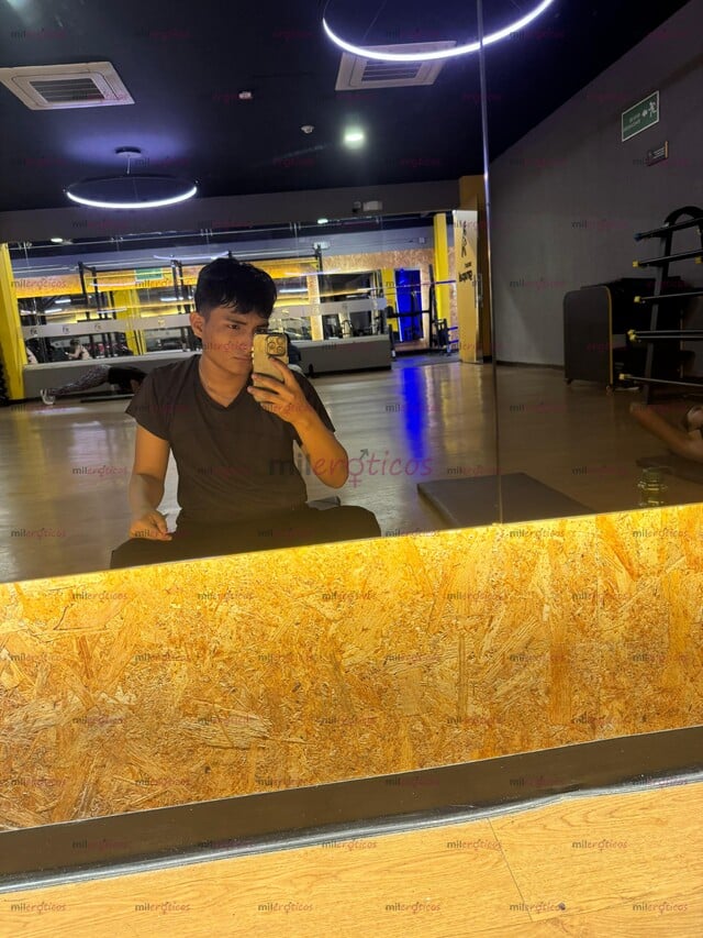 FOTOS DE VERSATIL, 18 AÑOS JOVEN COMPLACIENTE, DOMINANTE, CARIÑOSO. Y DISCRETO