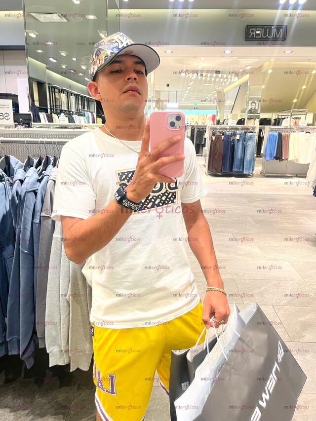FOTOS DE EXCLUSIVO POLLO DISCRETO COLOMBIANO 24 HORAS DISPONIBLE