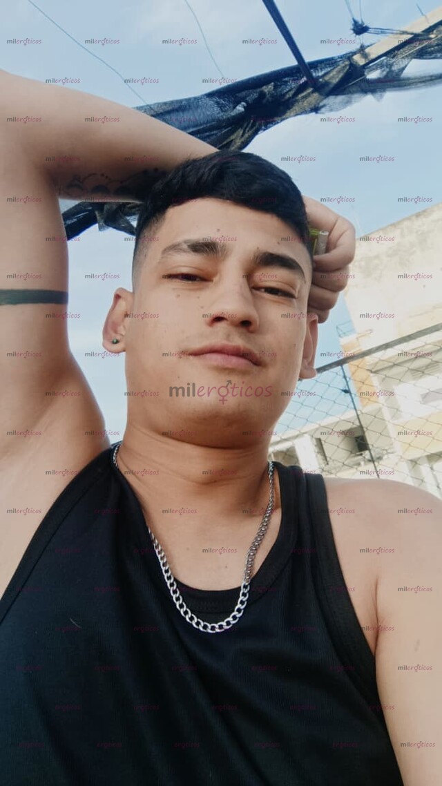 FOTOS DE MODELO JOVEN ATLETICO VERGON PARTE CULOS