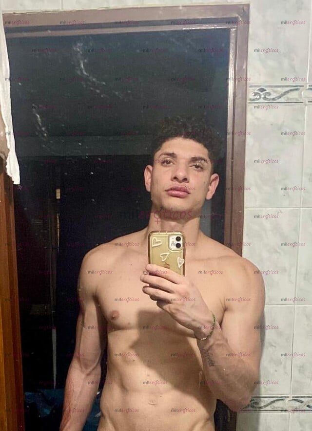 FOTOS DE HOMBRE FUERTE BIEN DOTADO RICA ERECCIÓN YDOTACIÓN PENE DURO GRUESO DOMINANTE