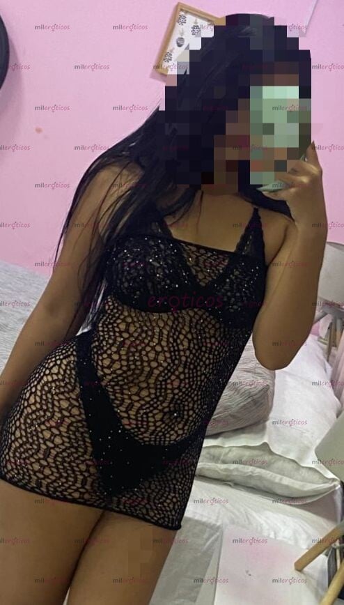 FOTOS DE EXCLUSIVA MUJER ELEGANTE CON UN HERMOSO CUERPO NATURAL