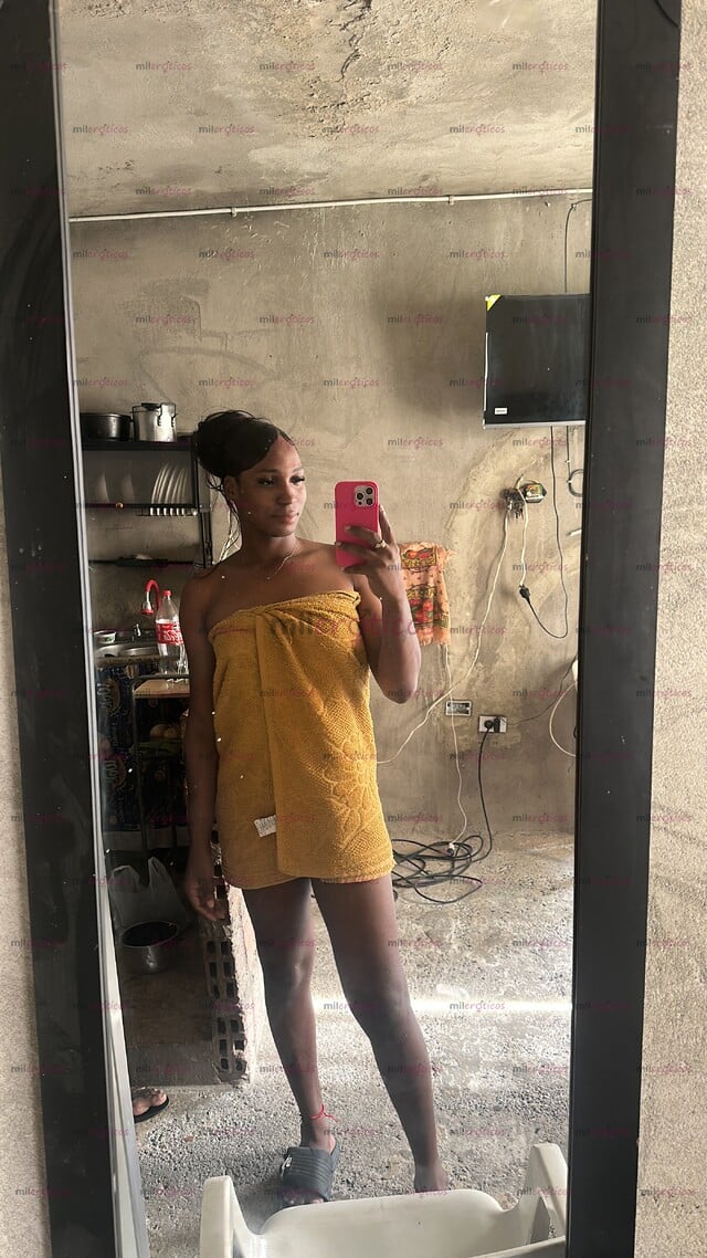 FOTOS DE ESTOY PARA COMPLACERTE EN LO QUE GUSTES FETICHES MORBO. SOY UNA CHICA DE 23AÑOS