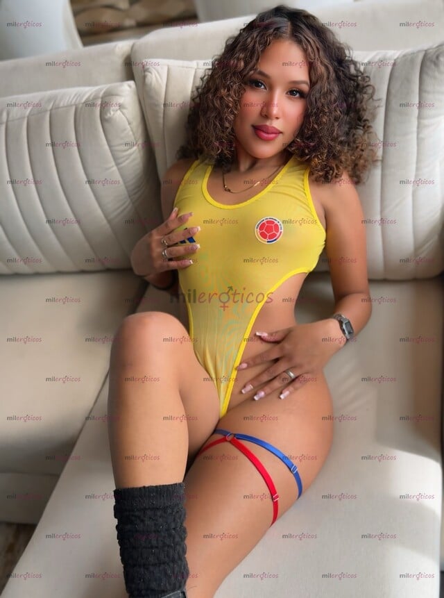 FOTOS DE DULCE CHICA ANGELICAL CON NALGAS DE INFARTO Y CURVAS