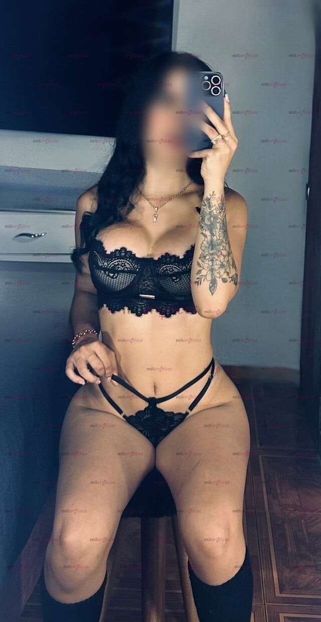 FOTOS DE VANESA ATREVIDA Y COMPLACIENTE CHICA SÚPER EXTROVERTIDA