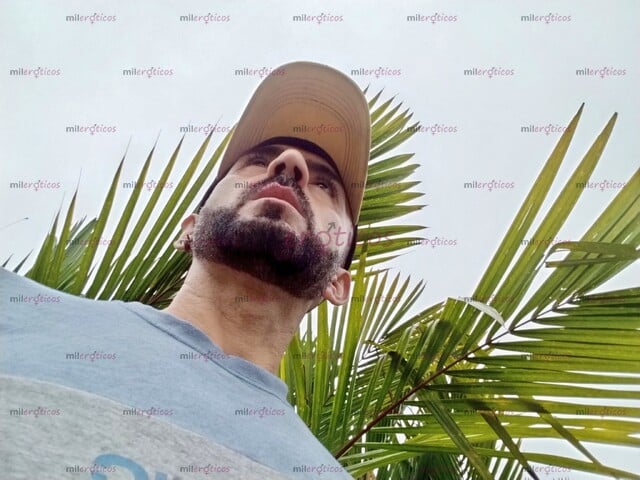 FOTOS DE MADURO ACTIVO VERGON Y FETICHISTA COMPLACIENTE