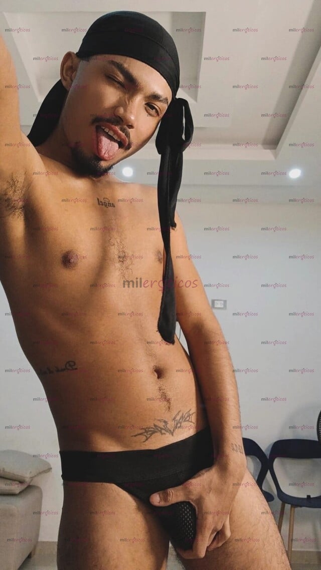 FOTOS DE CHICO FEM COMPLACIENTE CON GANAS DE PASAR DELICIOSO