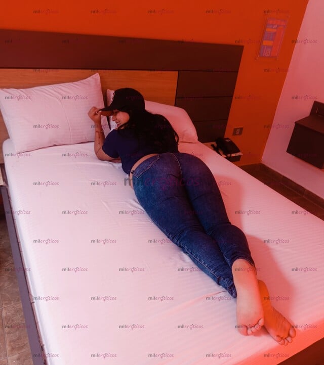 FOTOS DE HOLA BEBÉ CACERITA NATURAL CALIENTE Y TRAVIESA CON GANAS DE MUCHO SEXO