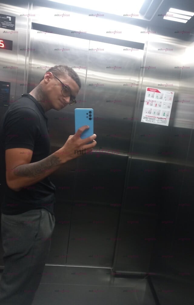 FOTOS DE UN CABALLERO TRANQUILO, BUENA CONVERSACIÓN Y EXCELENTE COMPAÑÍA EN BOGOTÁ.
