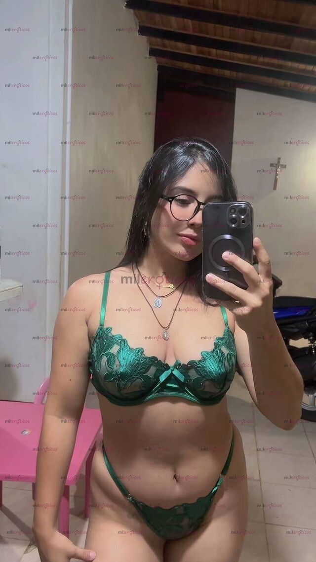FOTOS DE HERMOSA CHICA SEDUCTORA DESDE 10K, CON MUCHO MORBO