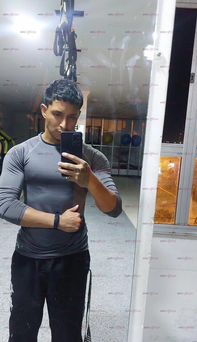 FOTOS DE HOMBRE ATLÉTICO OFRECE COMPAÑÍA Y DISCRECIÓN