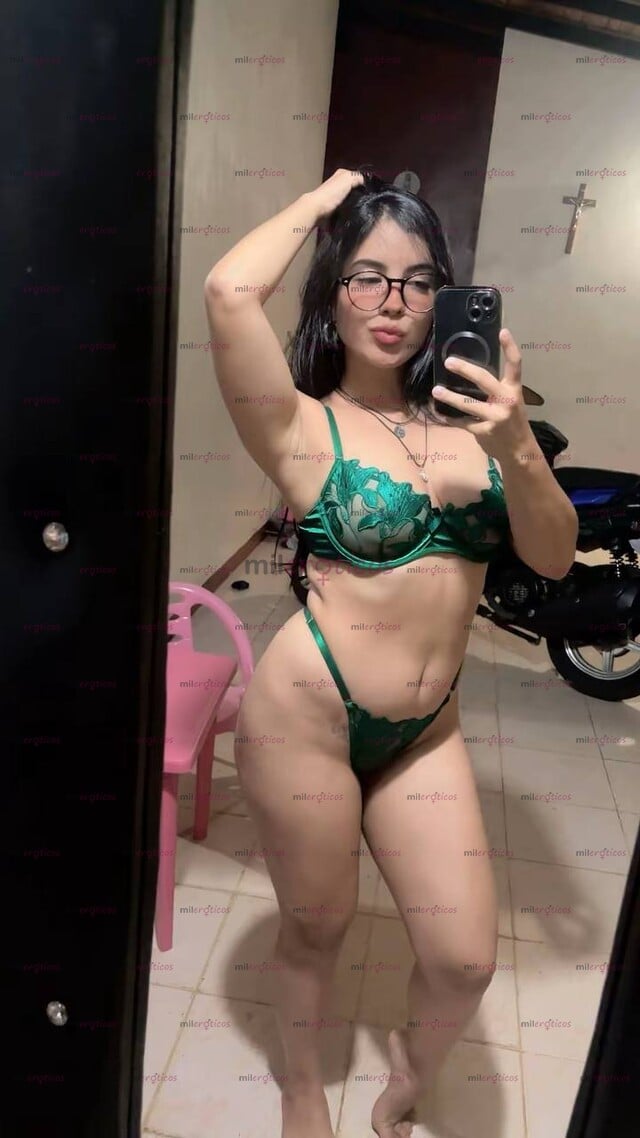FOTOS DE HERMOSA CHICA SEDUCTORA DESDE 10K, CON MUCHO MORBO