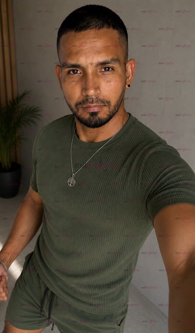 FOTOS DE EL HOMBRE DE TUS SUEÑOS MÁS CALIENTES ATRÉVETE A CONTACTARME Y PASEMOS RICO
