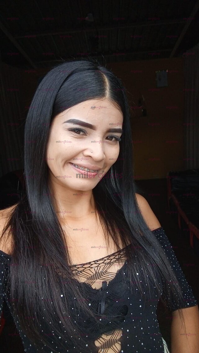 FOTOS DE HOLA MI NOMBRE ES LUNA, ESTOY AQUI PARA COMPLACER TUS MAS