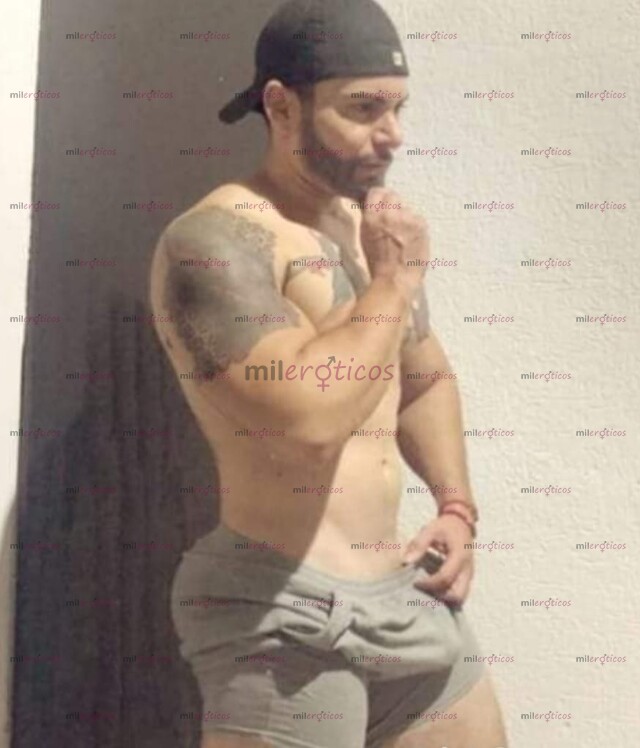 FOTOS DE DISPONIBLE $1200 PARA SHOW O PARA TRÍOS 8662396584