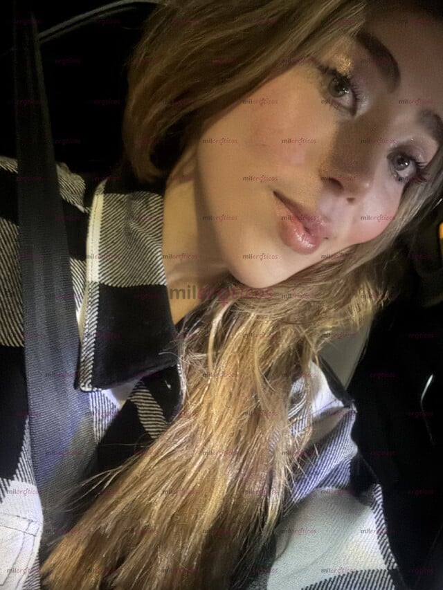 FOTOS DE ANGIE LINDA MONA NATURAL DISPUESTA A COMPLACERTE