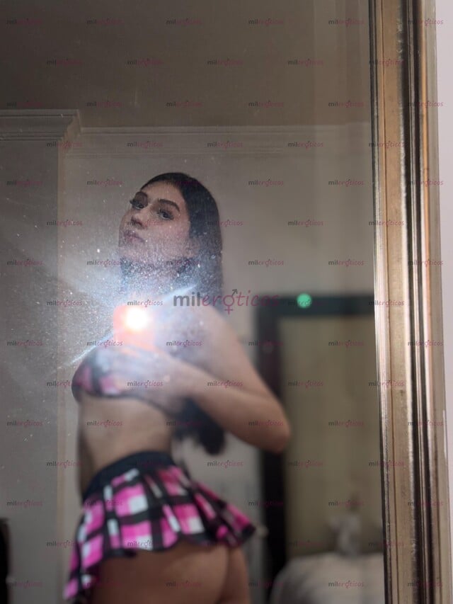 FOTOS DE MADDY NIÑA TRANS DE 19 AÑOS SÚPER CALIENTE Y COMPLACIENTE
