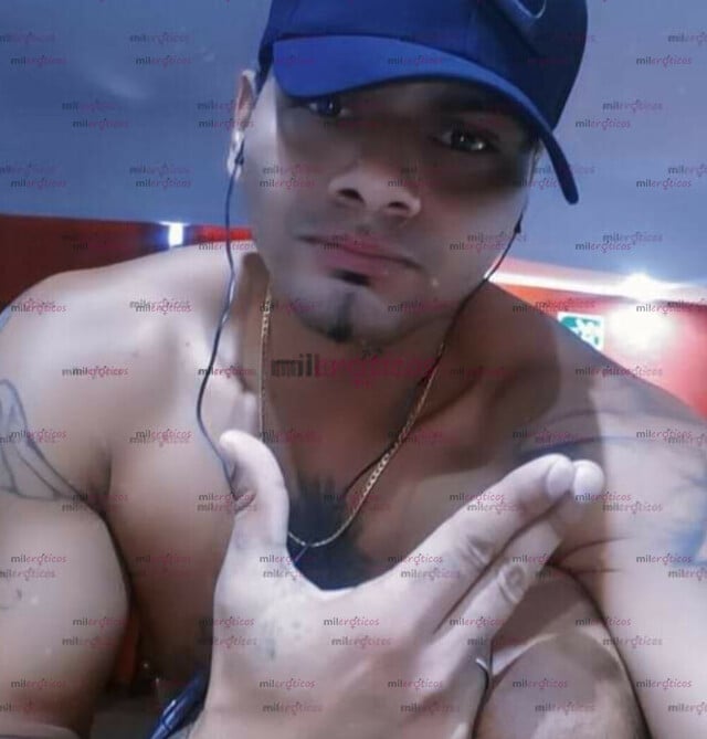 FOTOS DE LIL.DADDY CHAKAL ROMPE CULOS DE PASO POR TU CIUDAD CON 18 CM DE VERGA .