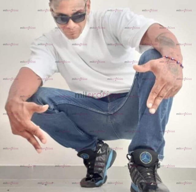 FOTOS DE LIL.DADDY CHAKAL ROMPE CULOS DE PASO POR TU CIUDAD CON 18 CM DE VERGA .