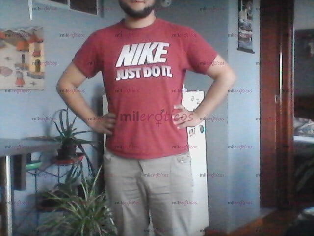 FOTOS DE JOVEN ATLETICO DISPUESTO A TENER ENCUENTROS SEXUALES CON SOLO MUJERES.