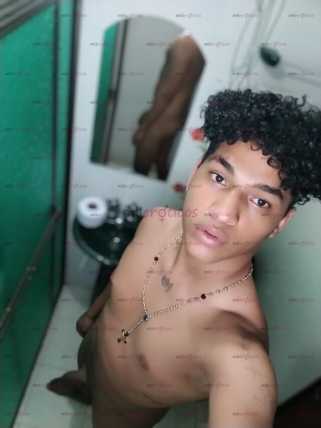 FOTOS DE HOLA ME LLAMO DAVID UN CHICO ARRECHO CON GANAS DE CUMPLIR TODOS TUS DESEOS