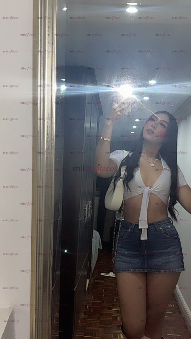 FOTOS DE SOFÍA, NIÑA PUTITA LISTA PARA QUE LA COJAN SÚPER COMPLACIENTE Y NATURAL
