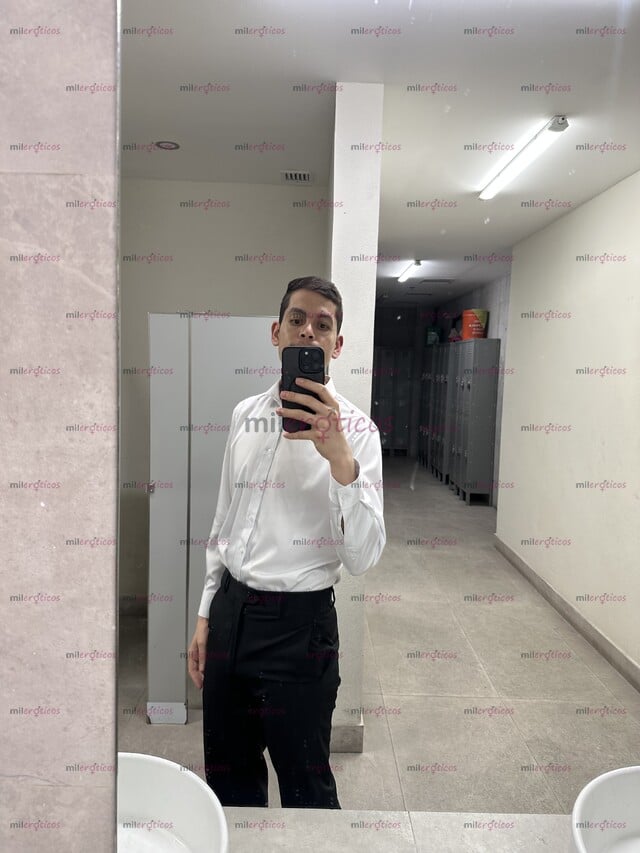 FOTOS DE 19 CENTÍMETROS DE PLACER, JOVEN ALTO, DELGADO Y GUAPO LISTO PARA SATISFACERTE.
