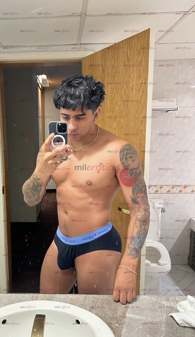 FOTOS DE VATO VERGON 20CM VISITANDO TU CIUDAD DEJA QUE TE LLENE LA CARA DE LECHE