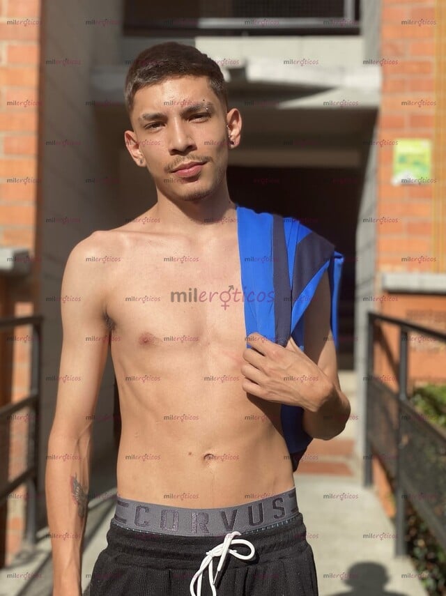 FOTOS DE POLLO DE 20 AÑOS VERGON CALIENTE, VERS Y COMPLACIENTE