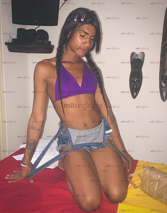 FOTOS DE POLLITA DESCOMPLICADA Y CON MUCHAS GANAS DE CUMPLIR TUS FANTASIAS.