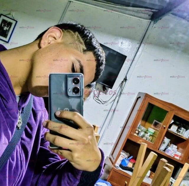 FOTOS DE EDWIN JOVEN SEXY LLENO DE DESEO Y MUCHA LUJURIA, MASCULINO EN BOGOTÁ 18 AÑOS