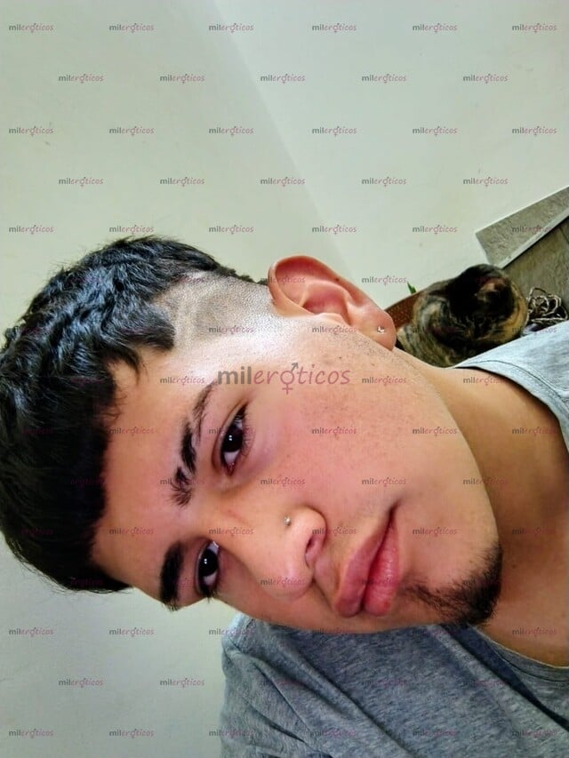 FOTOS DE EDWIN JOVEN SEXY LLENO DE DESEO Y MUCHA LUJURIA, MASCULINO EN BOGOTÁ 18 AÑOS