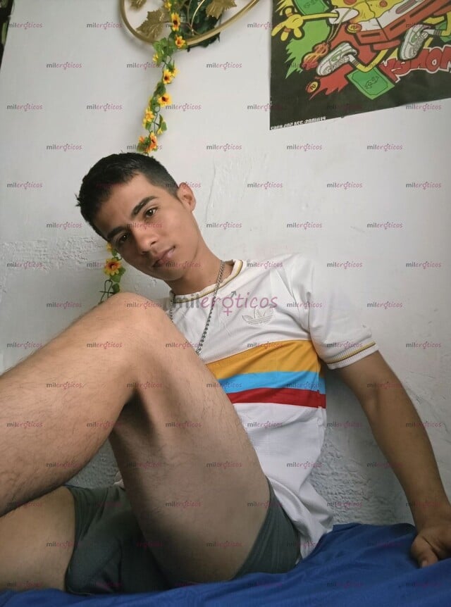 FOTOS DE JOVEN, DOTADO, SERIO ,VARONIL 20 AÑOS DIPONIBLE POCOS DIAS CON SITIO PRIVADO