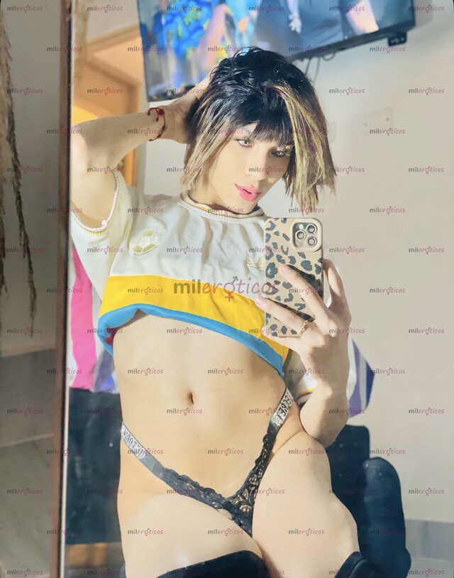 FOTOS DE SOY SIARA, LA BEBECITA DEL GRUPO , LISTA PARA CUMPLIR TUS FANTASÍAS