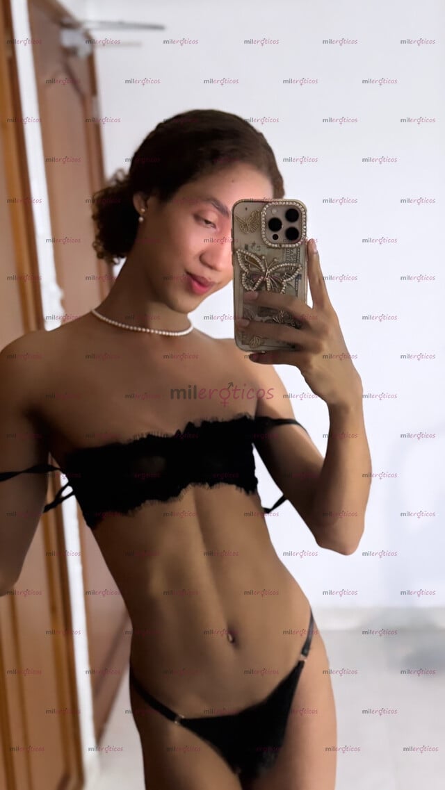 FOTOS DE FEMENINA, DELICADA, DULCE, COMPLACIENTE Y COQUETA