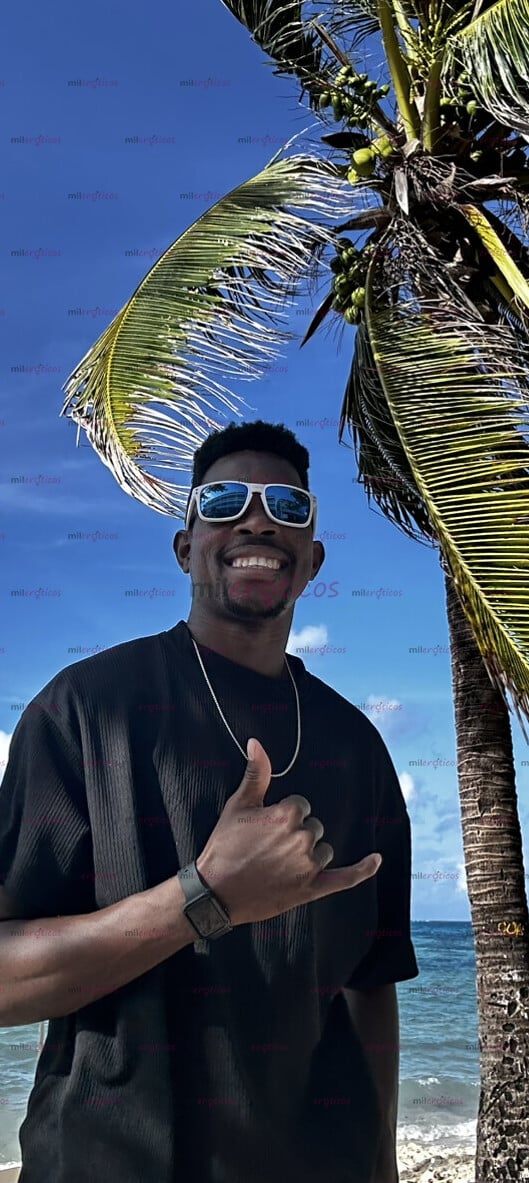 FOTOS DE HOLA SOY UN NEGRO MACHO Y COMPLACIENTE 23CM