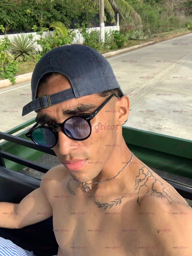 FOTOS DE JOVEN ARRECHO MORBOSO VERGON 20CM Y MUY COMPLACIENTE